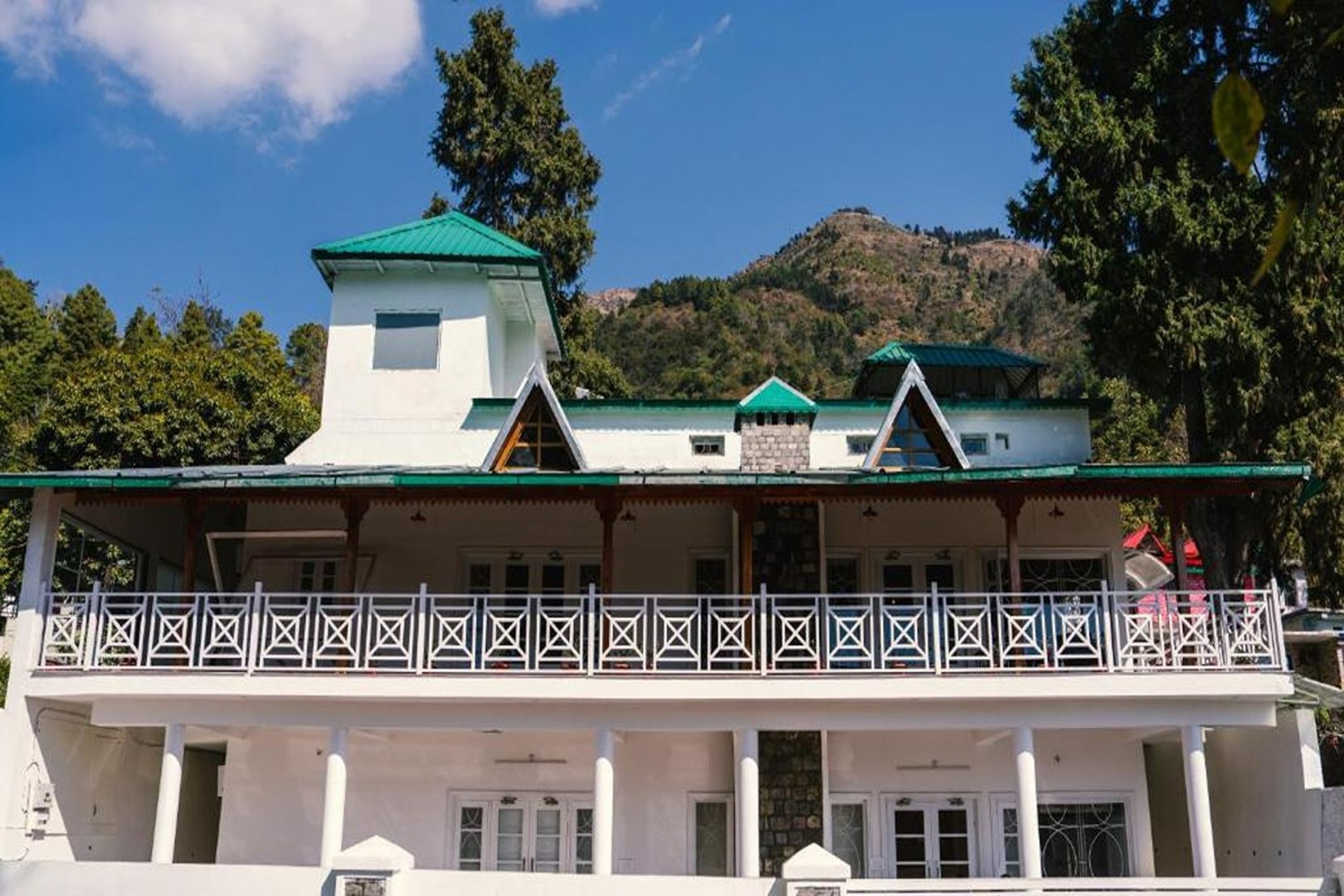 BluSalzz Villas - The Green Roof, Bhimtal - Uttarakhand by ZUZU in NAINITAL