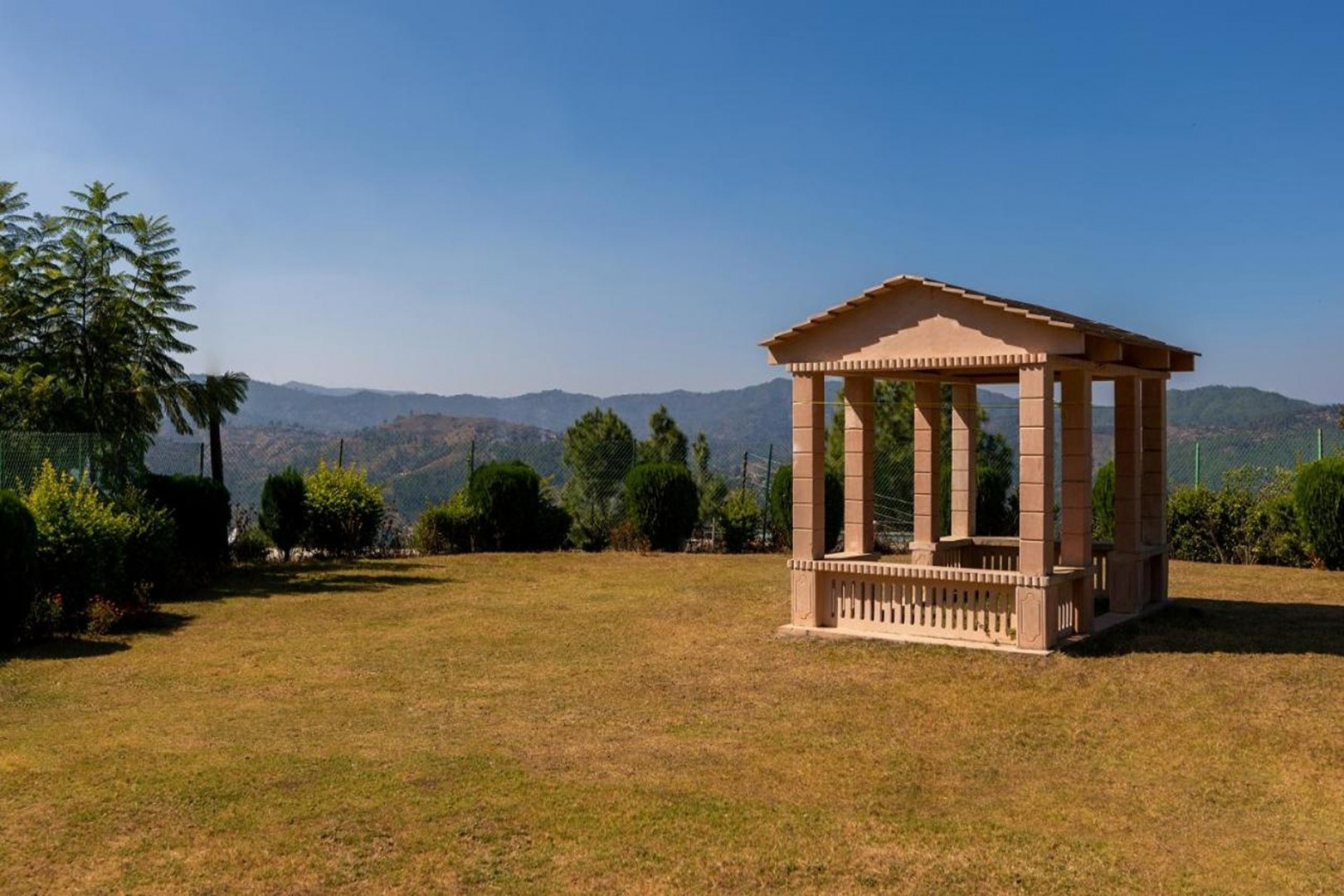 BluSalzz Homes - The Himalayan Bungalow, Almora - Uttarakhand by ZUZU 22/49
