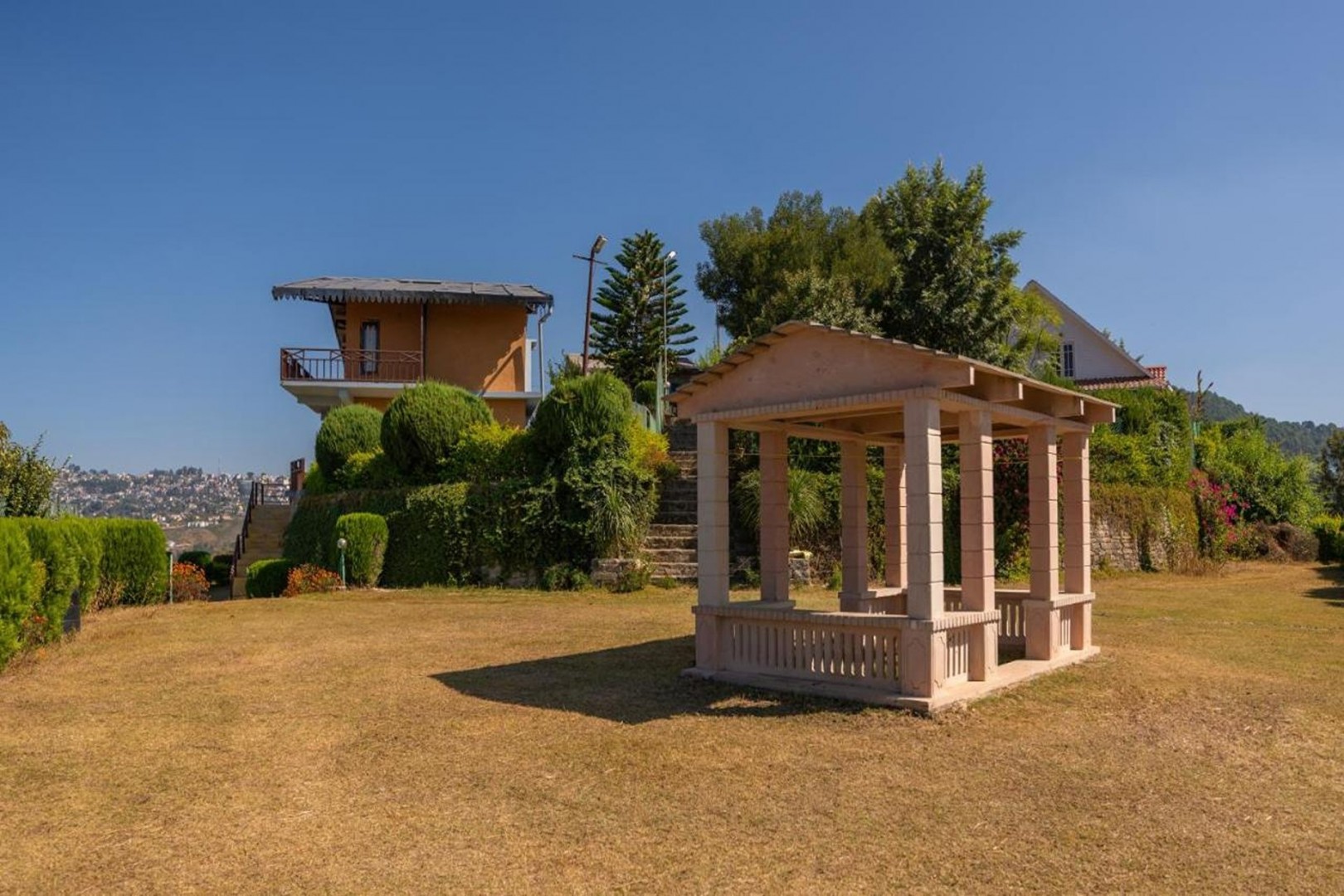 BluSalzz Homes - The Himalayan Bungalow, Almora - Uttarakhand by ZUZU 7/49
