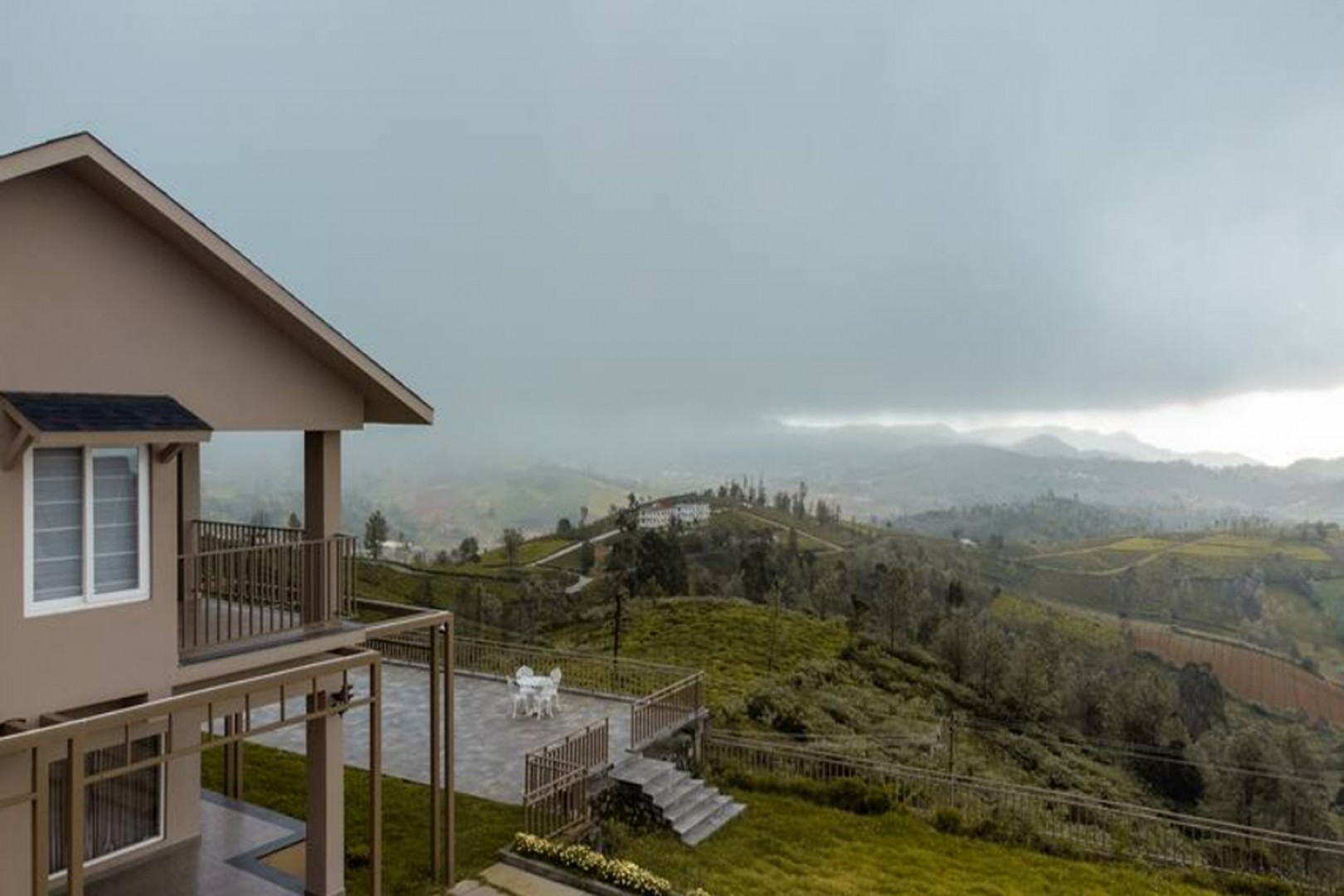 BluSalzz Manor - Nilgiri Valley, Ooty - Tamil Nadu by ZUZU