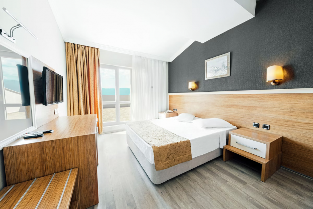 Afytos Oren Park Mtk Hotel 7/10