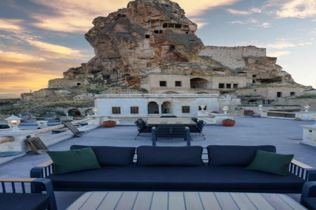 Solo Cave Suites 26/61
