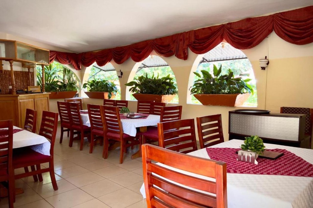 Sunset hotel Entebbe 29/35