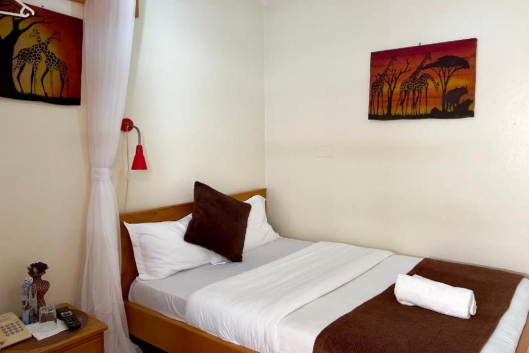Room at Sunset hotel Entebbe, ENTEBBE