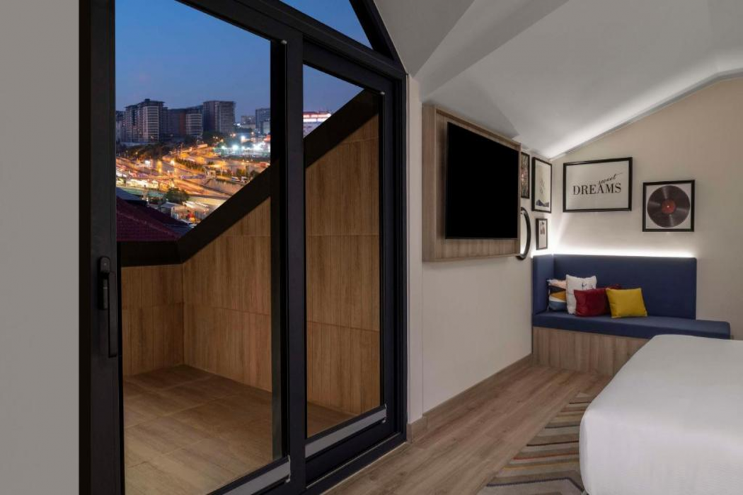 Hampton by Hilton Istanbul Merter 11/23