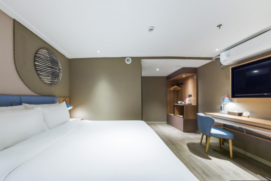 Homeinn Neo (Shenzhen Futian Convention center Zhu Zi Lin Metro Station) 3/17