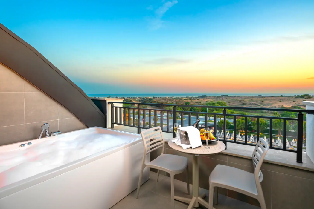 Vox Maris Resort 27/104