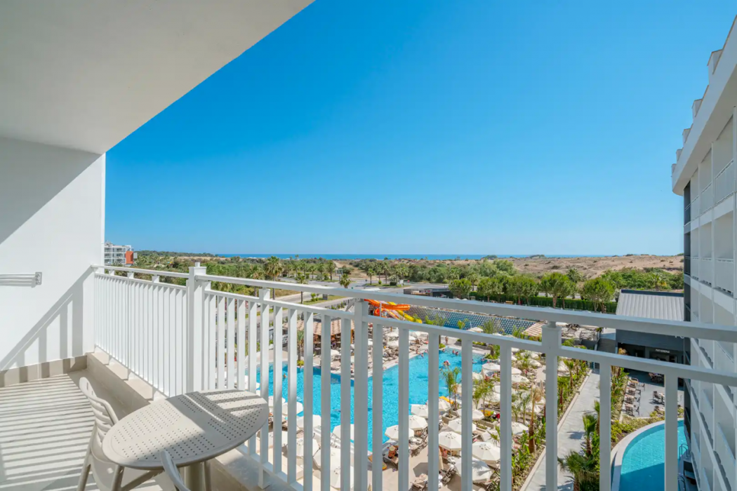 Vox Maris Resort 25/104