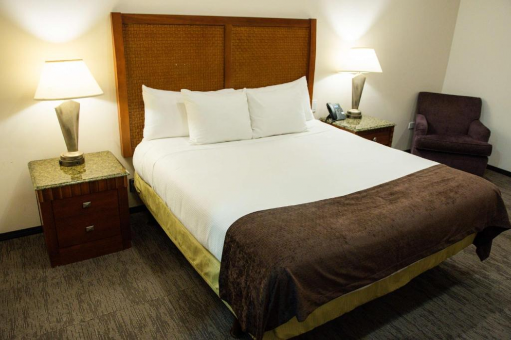 Best Western Plus Sacramento 15/27