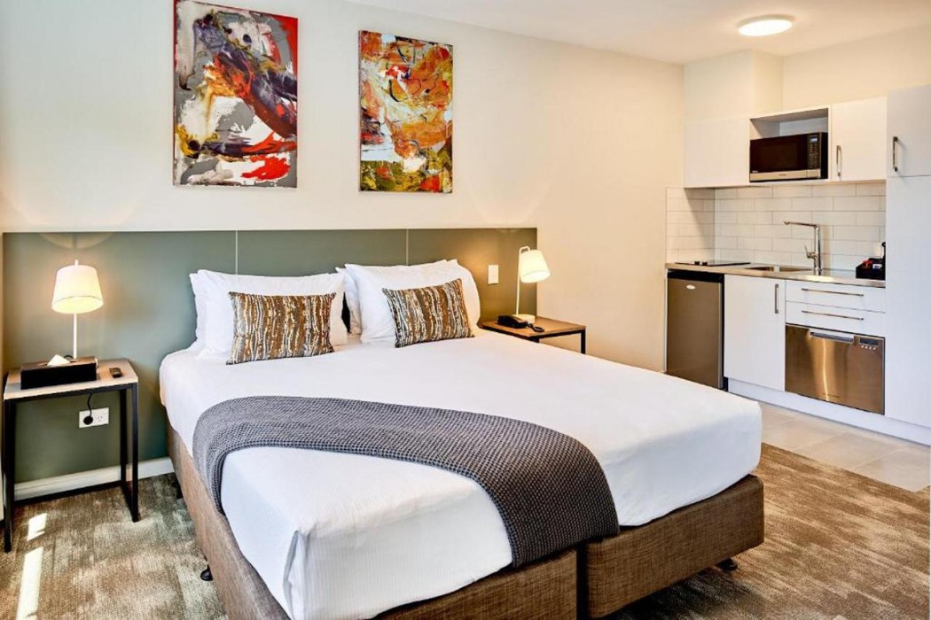 Sojourn Apartment Hotel Ghuznee 9/35