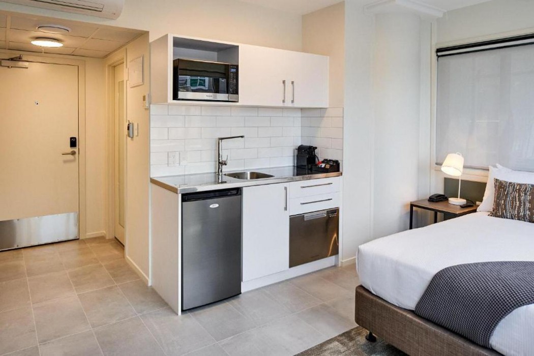 Sojourn Apartment Hotel Ghuznee 7/35