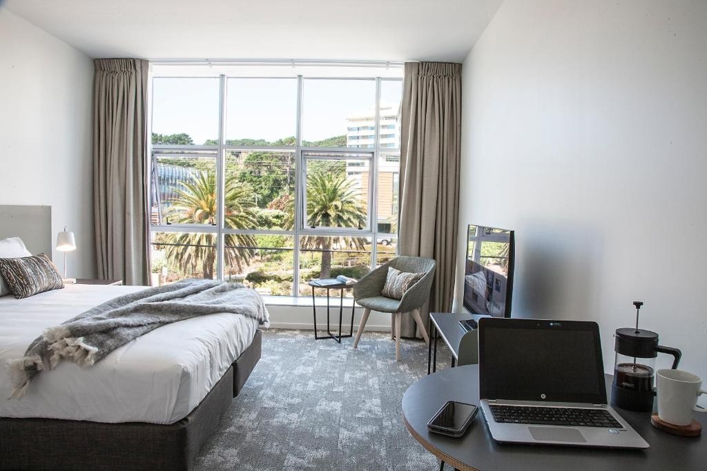 Sojourn Apartment Hotel Riddiford Street Limited 16/54