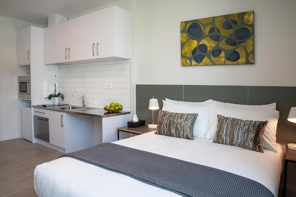 Sojourn Apartment Hotel Riddiford Street Limited 15/54