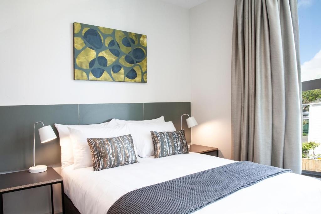 Sojourn Apartment Hotel Riddiford Street Limited 14/54
