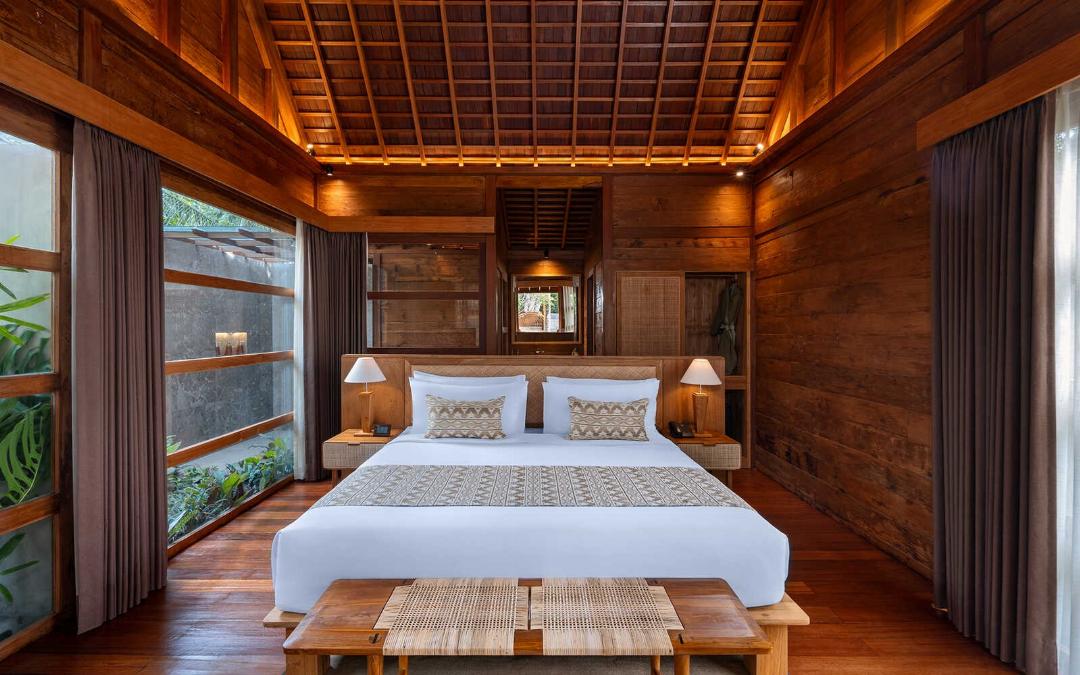 Deluxe Wooden Room