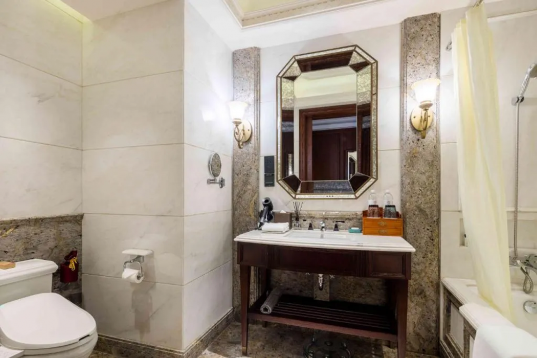 Donghu Collection Hotel Shanghai 9/25