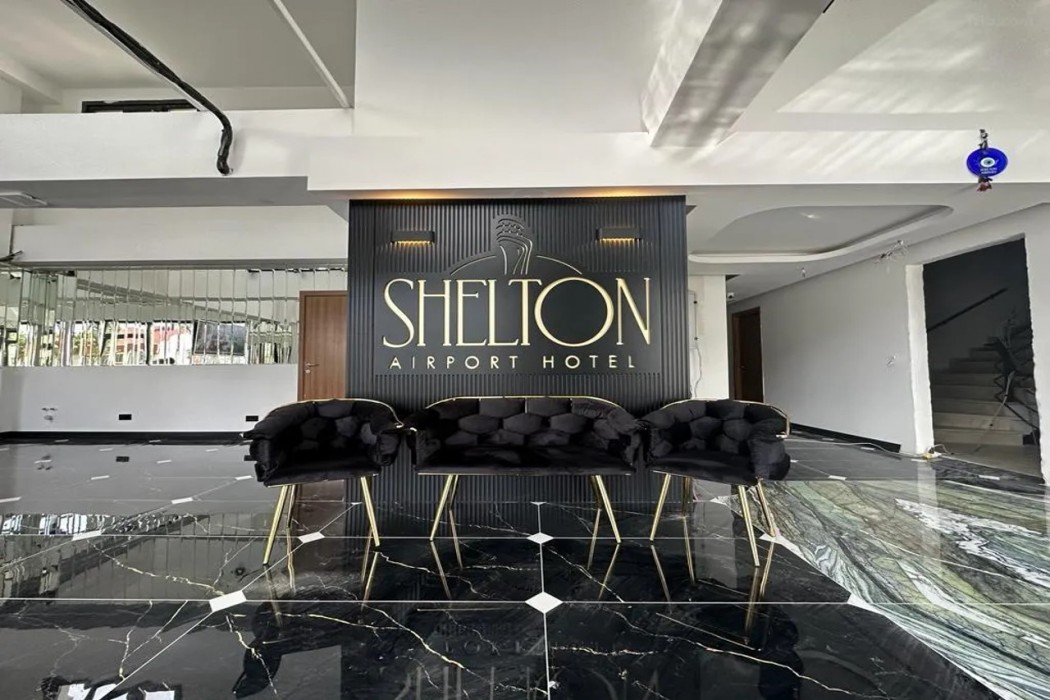 Shelton Airport Otel 42/57