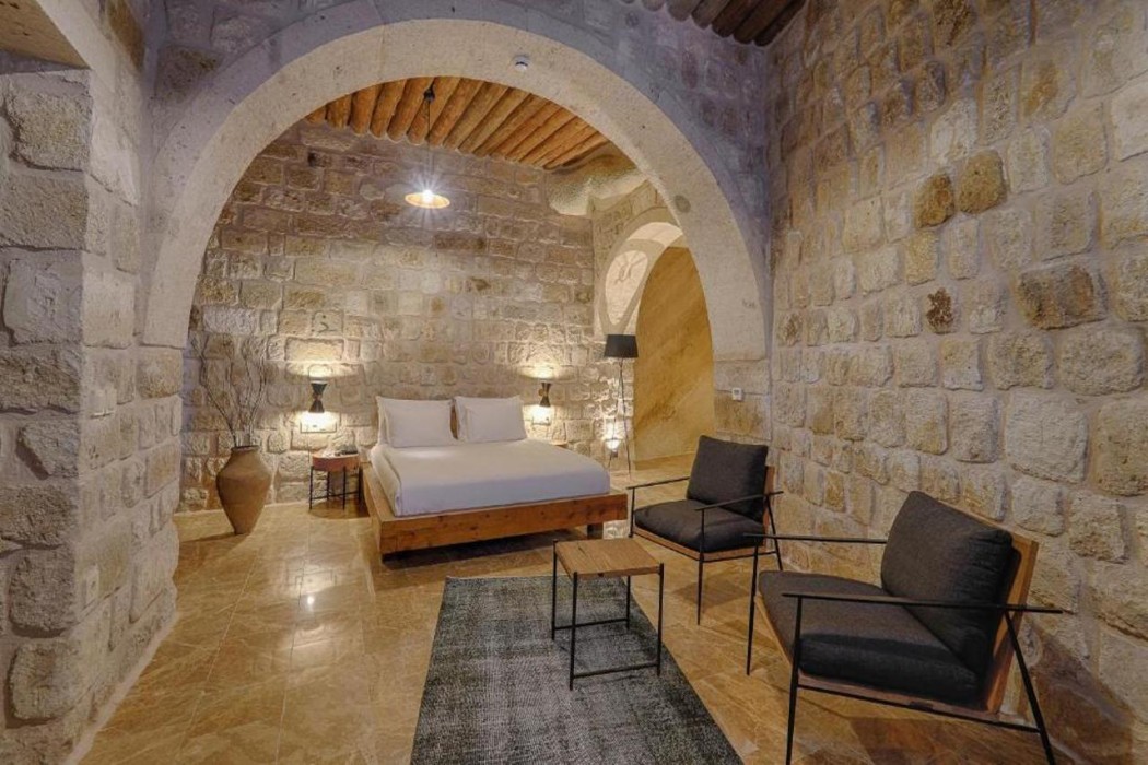 Solem Cave Suites 14/56