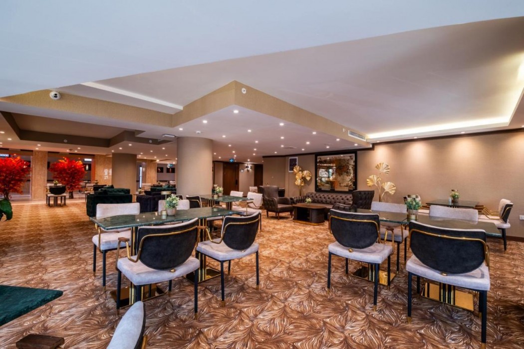 Park Dedeman Kizilay Ankara 31/64