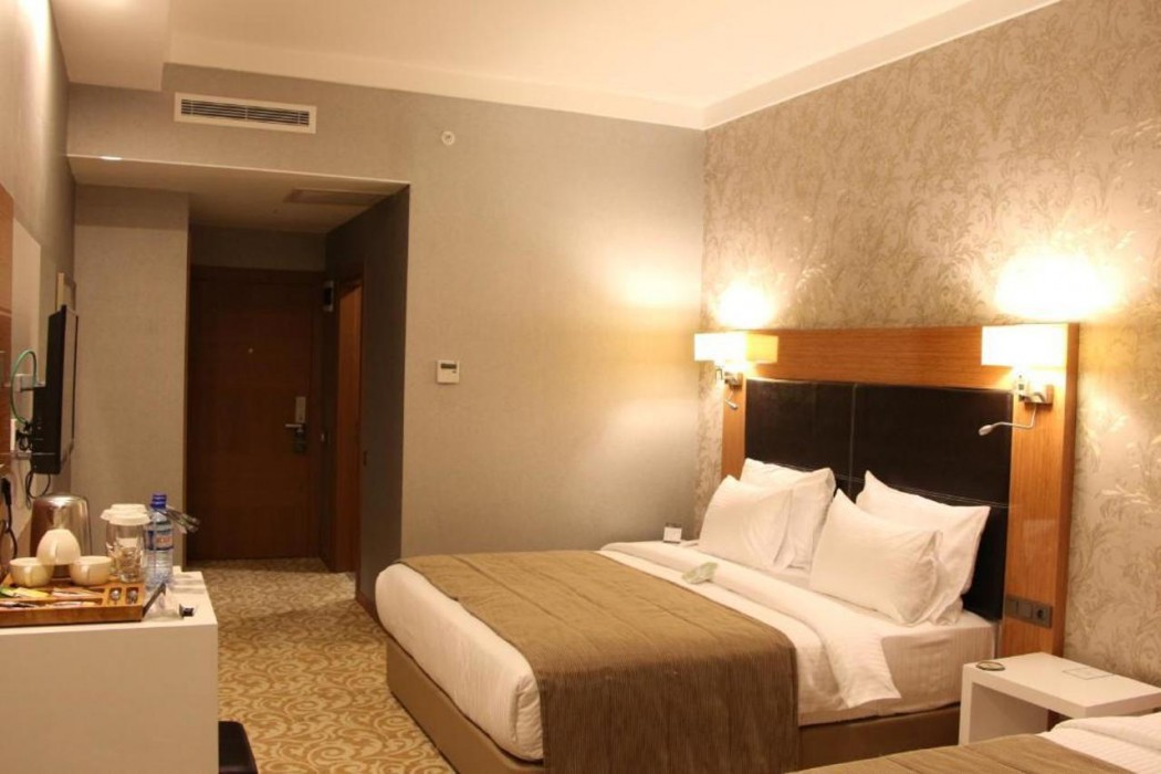 El Garden Hotel & Residence 8/33