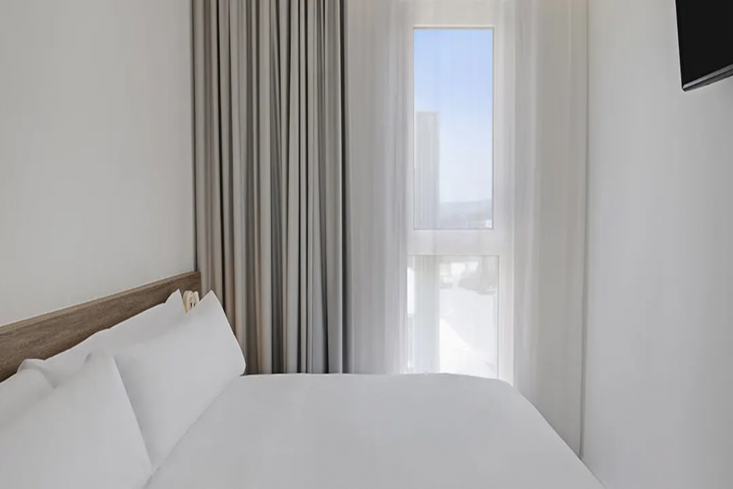 Room at B&B HOTEL Santiago Milladoiro, Ames