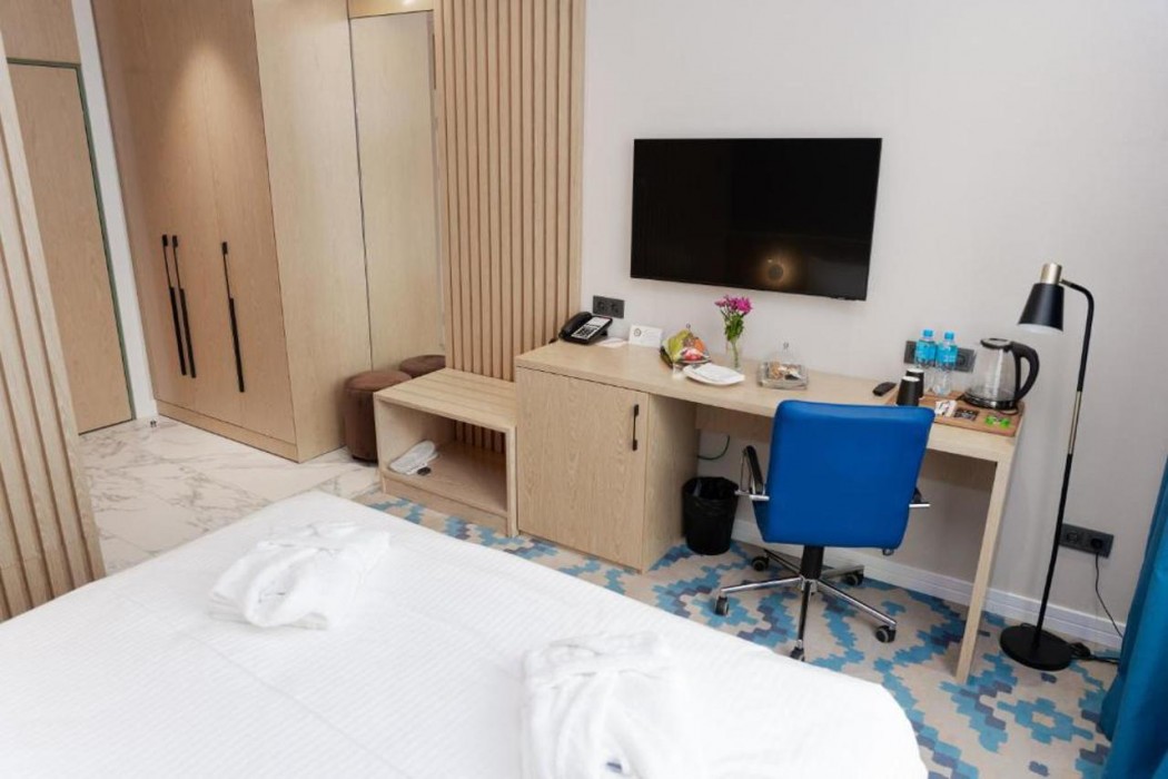 Park Dedeman Almaty 18/64