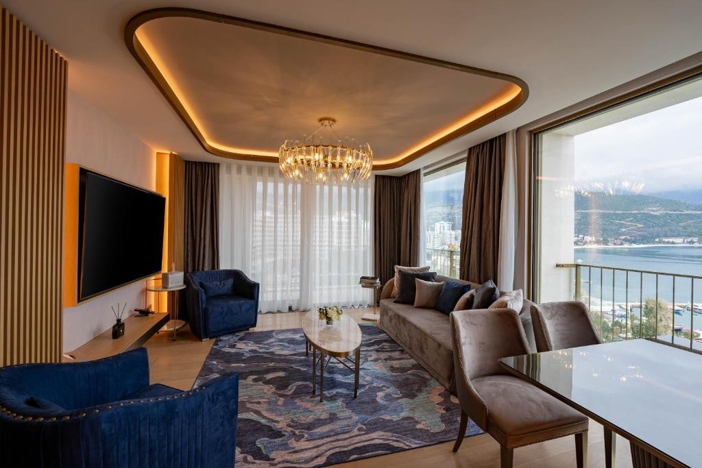 Merit Starlit Hotel & Residence 58/96