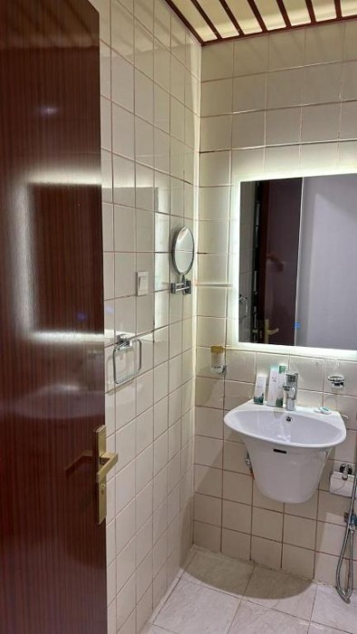 فندق ظلال النزلاء