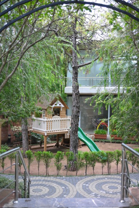 Highland Country Club & Resort 34/36