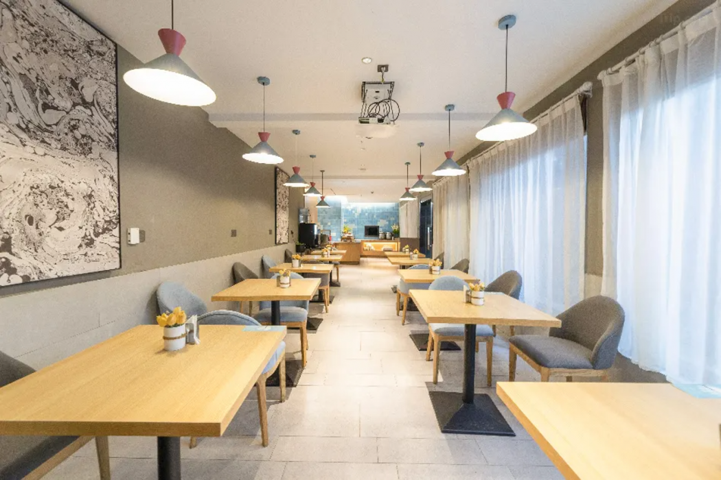 Home Inn Neo (Ningbo Railway Station) 22/31