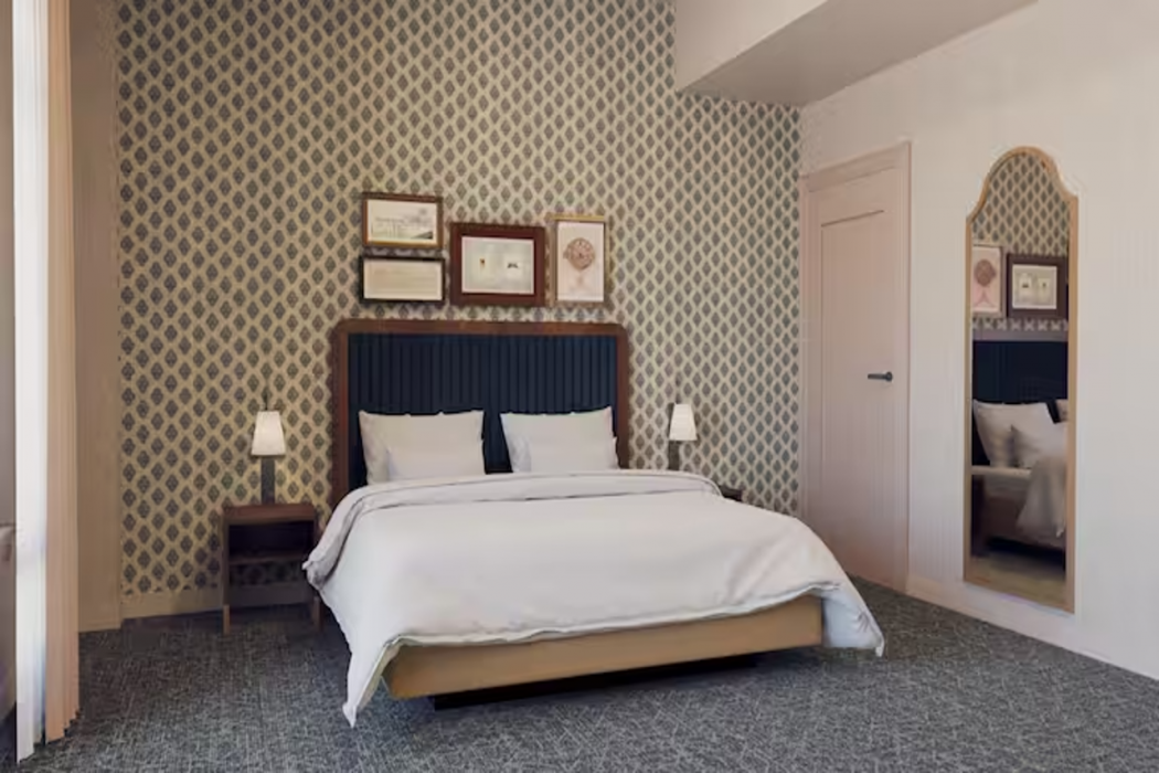 Hotel Petersburg, Tapestry Collection by Hilton 5/24