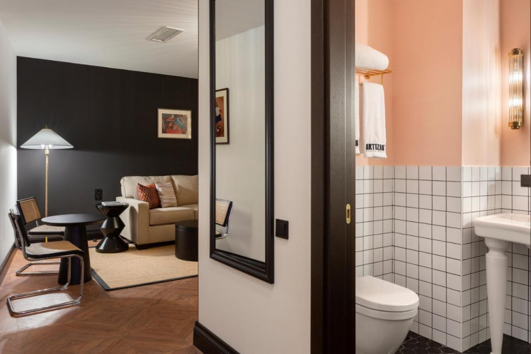 Artizan Design Hotel 10/61