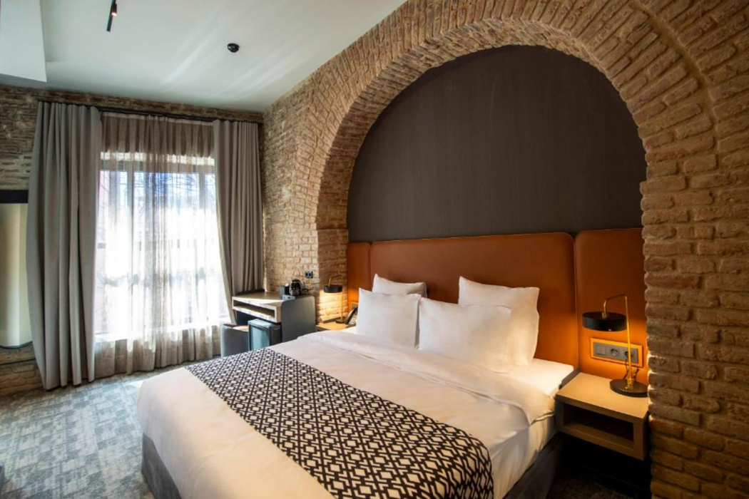 Qarvasla Hotel 16/68