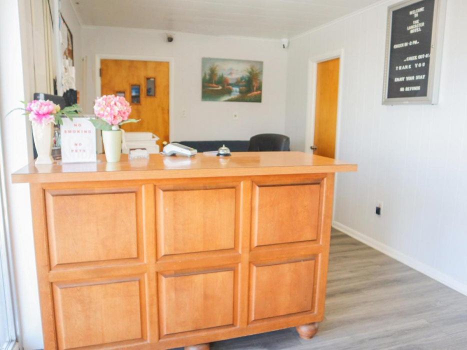 Lobby at The Lancaster Motel By OYO Ronks near Paradise, East Lampeter