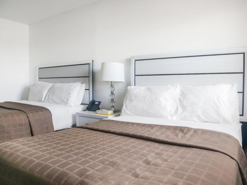 The Lancaster Motel By OYO Ronks near Paradise 8/16