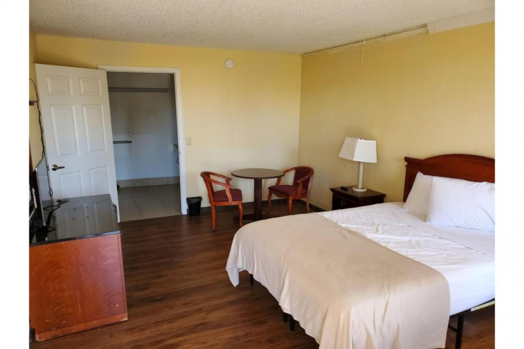 Hotel Vienna I-75 13/53