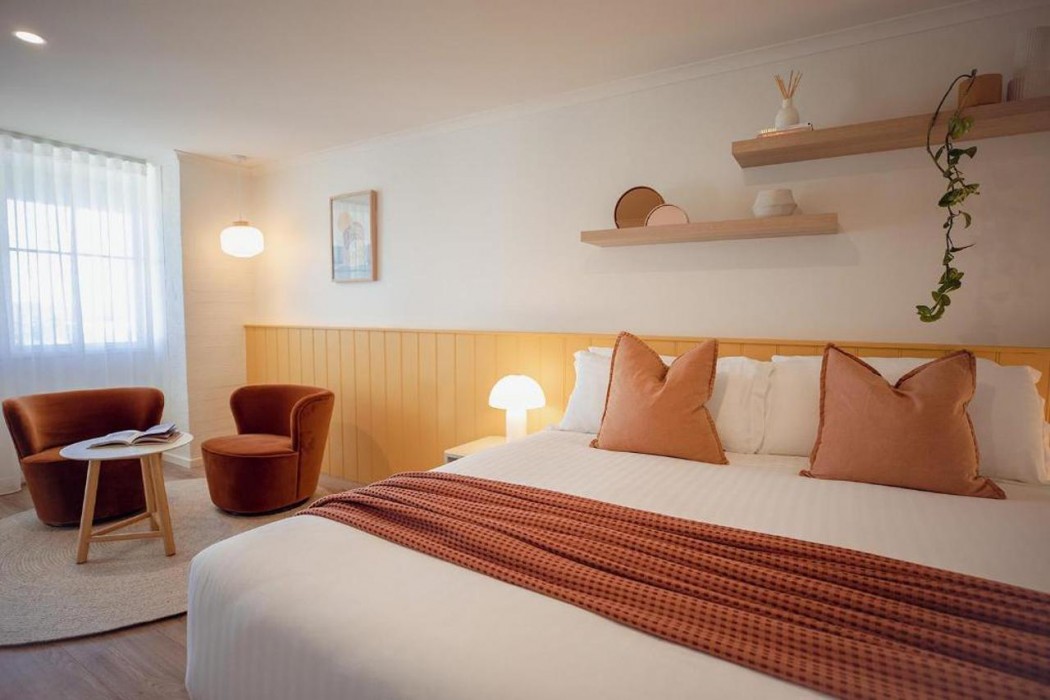 Sunnymead Hotel 7/48