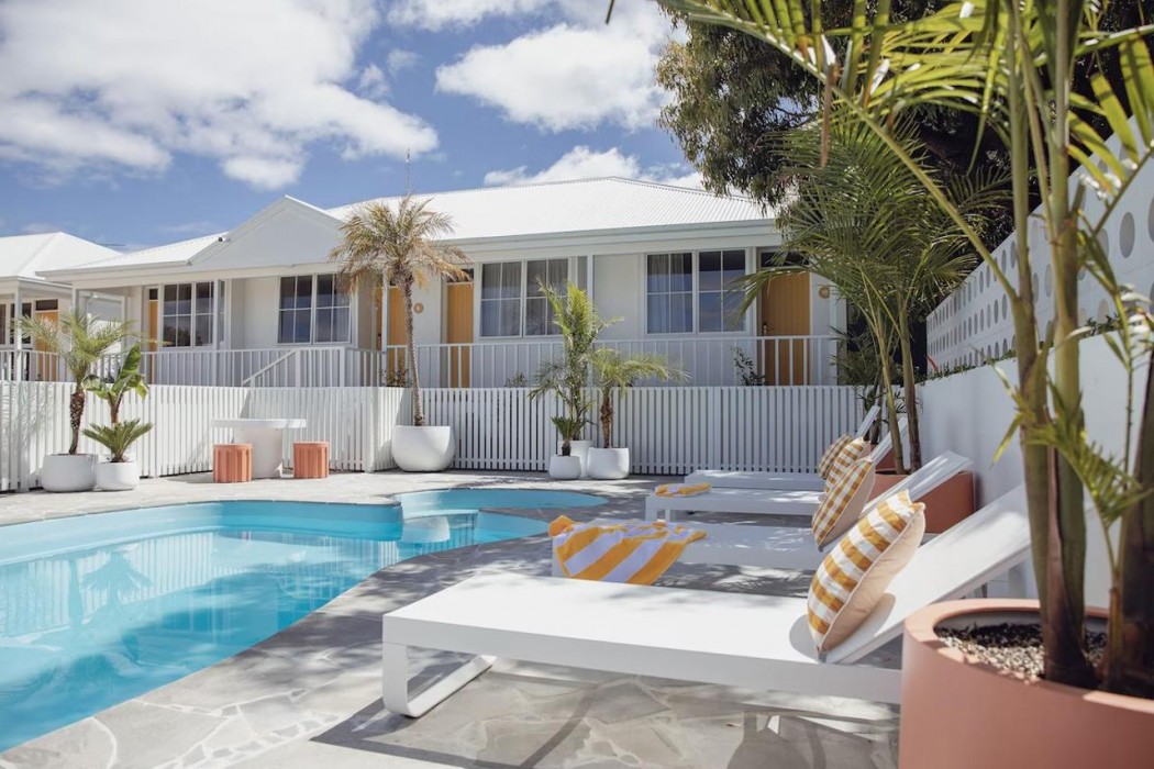 Sunnymead Hotel 30/48