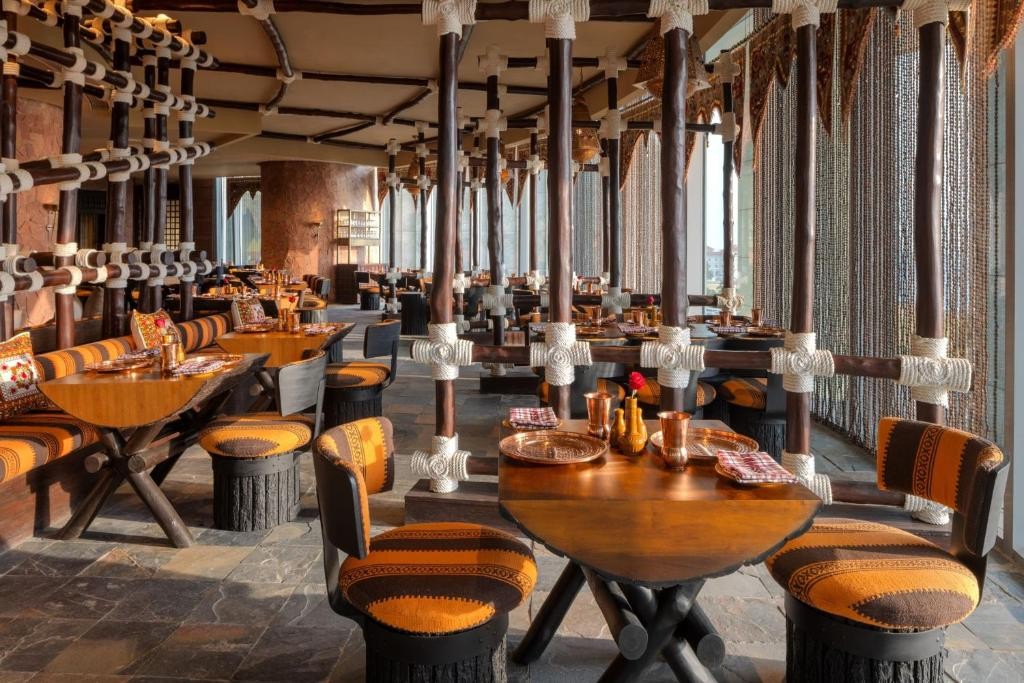 ITC Ratnadipa, a Luxury Collection Hotel, Colombo 30/81