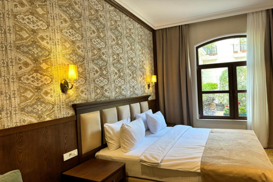 Midway Baku Hotel 26/68