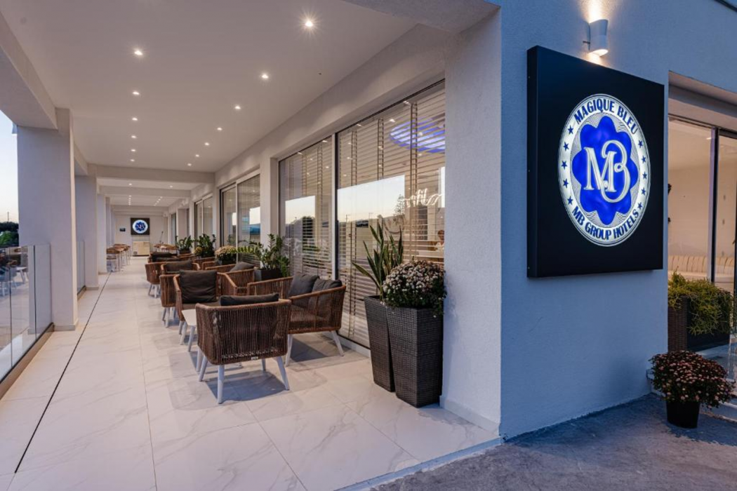 Magique Bleu Suites 6/50