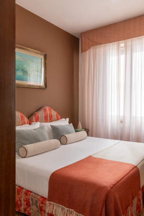 La Pace Hotel 40/122