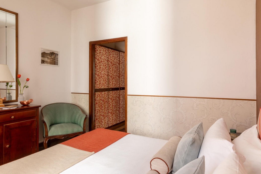 La Pace Hotel 42/122