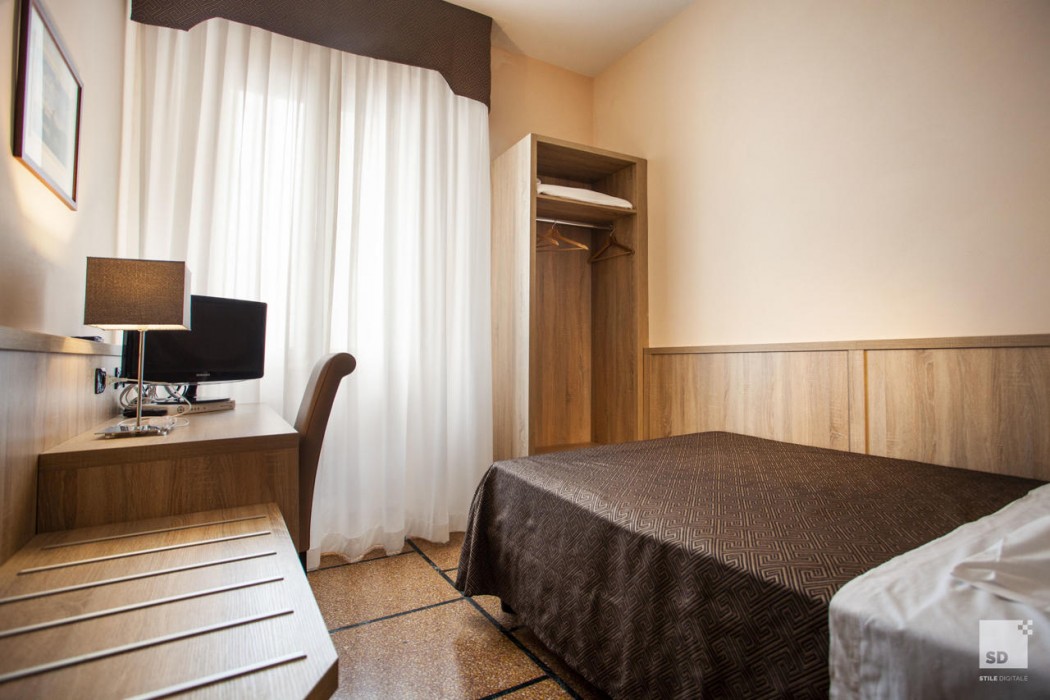 La Pace Hotel 23/122
