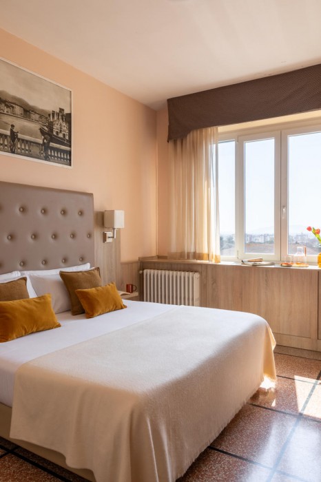 La Pace Hotel 49/122