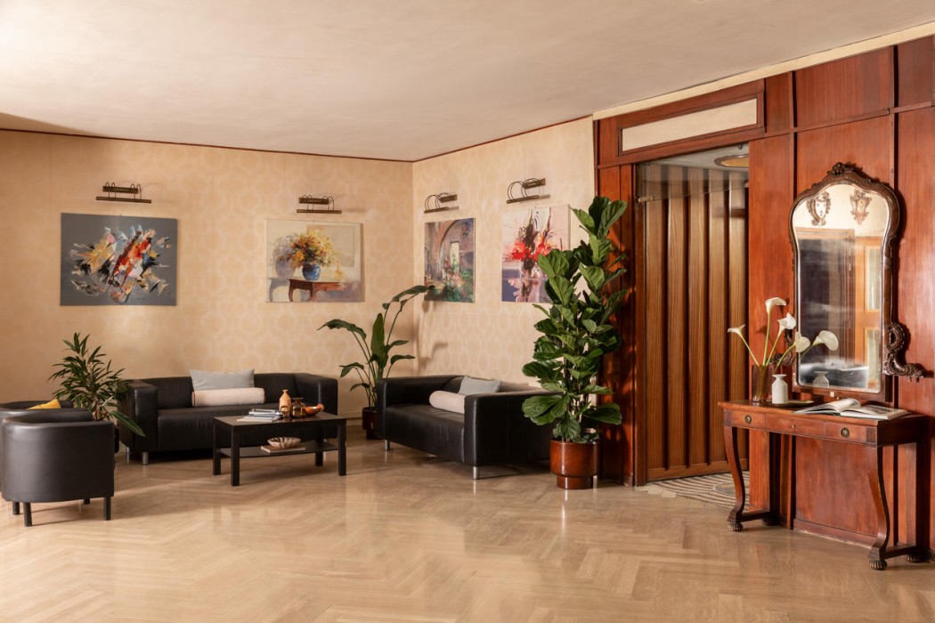 La Pace Hotel 81/122