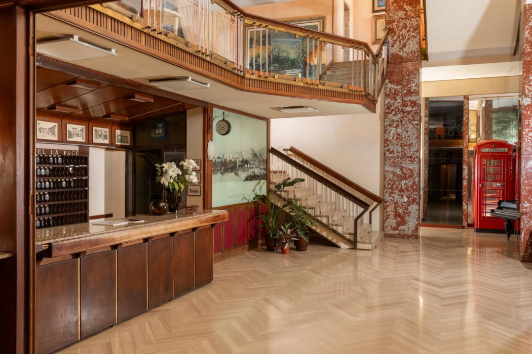 La Pace Hotel 83/122