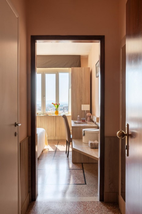 La Pace Hotel 47/122