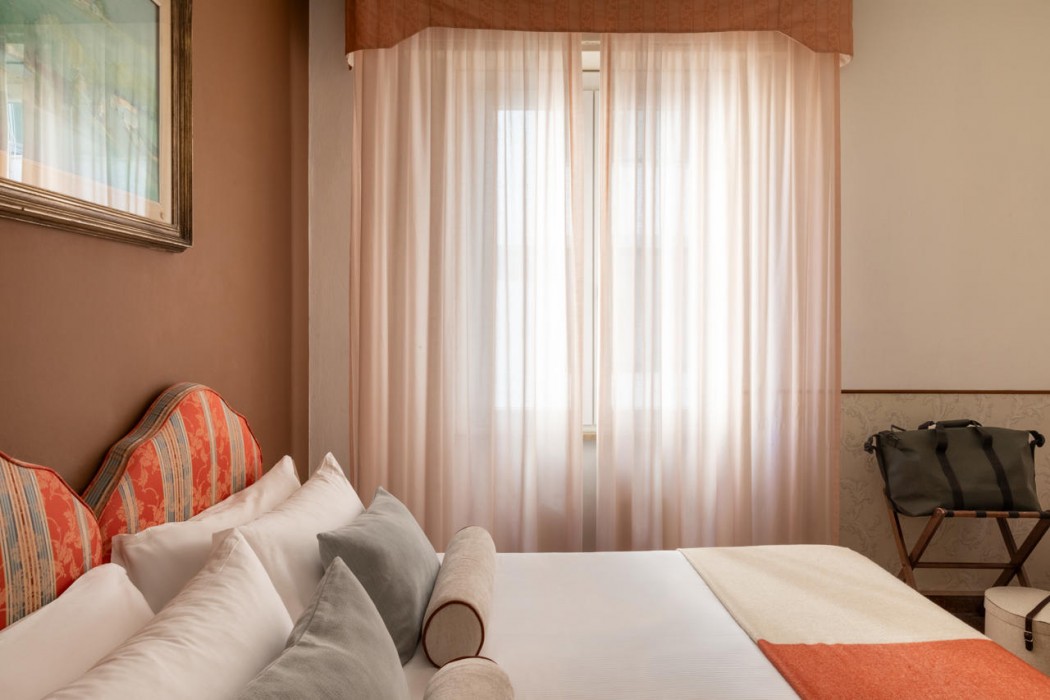 La Pace Hotel 46/122