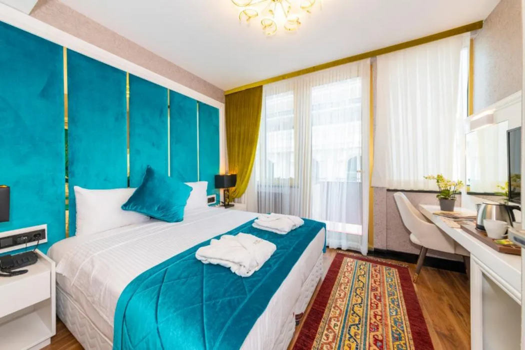 Eastanbul Suite 14/57